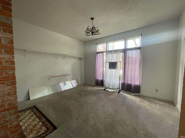 1018 Van Buren Street, Fort Wayne, IN 46802