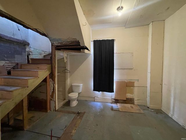 1018 Van Buren Street, Fort Wayne, IN 46802