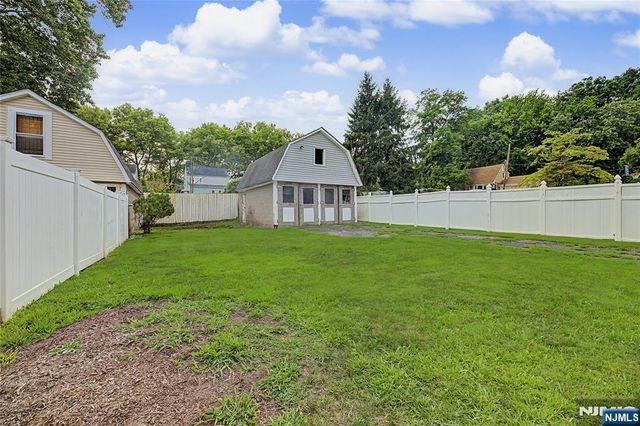 126 Genesee Avenue, Teaneck, NJ 07666