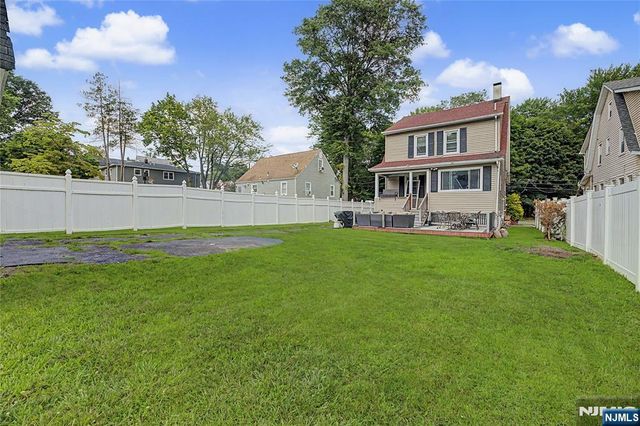 126 Genesee Avenue, Teaneck, NJ 07666