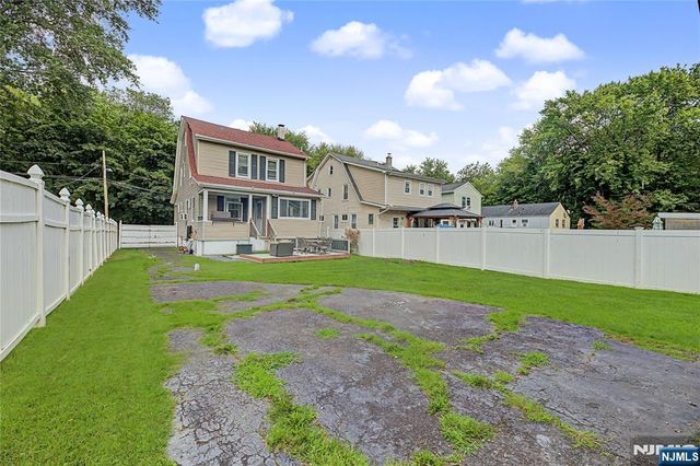 126 Genesee Avenue, Teaneck, NJ 07666