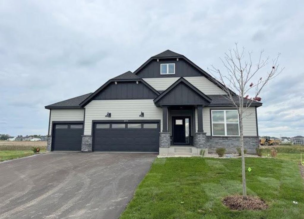 4975 Jandura Bay NE, Saint Michael, MN 55376
