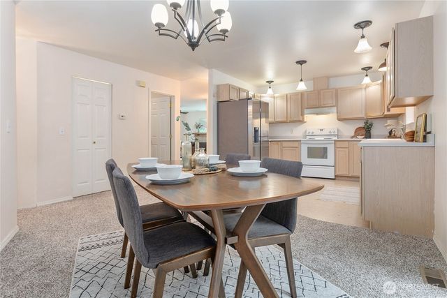 5228 Richmond Crescent, Blaine, WA 98230