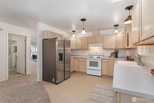 5228 Richmond Crescent, Blaine, WA 98230