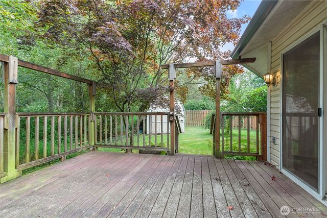 5228 Richmond Crescent, Blaine, WA 98230