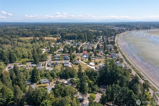 5228 Richmond Crescent, Blaine, WA 98230