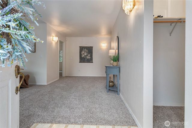 5228 Richmond Crescent, Blaine, WA 98230