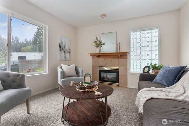 5228 Richmond Crescent, Blaine, WA 98230