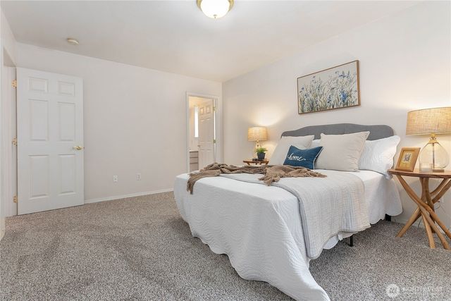 5228 Richmond Crescent, Blaine, WA 98230