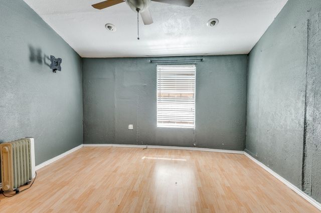 2435 Sharon Street, Dallas, TX 75211