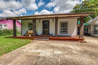 2435 Sharon Street, Dallas, TX 75211