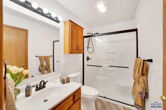 4633 THREE RIVERS DR, Rapid City, SD 57701