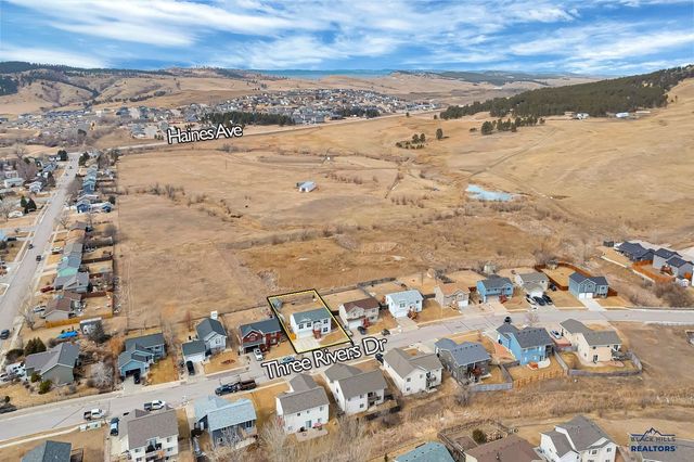 4633 THREE RIVERS DR, Rapid City, SD 57701