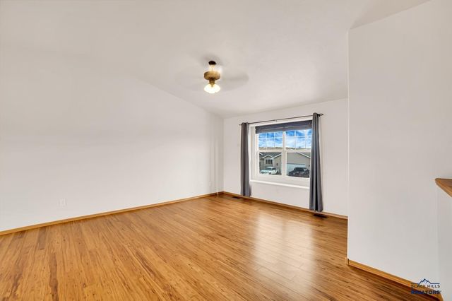 4633 THREE RIVERS DR, Rapid City, SD 57701