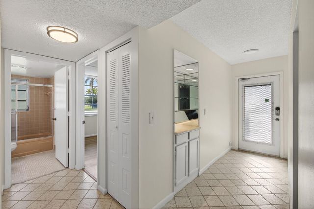 26 Abbey Lane 108, Delray Beach, FL 33446