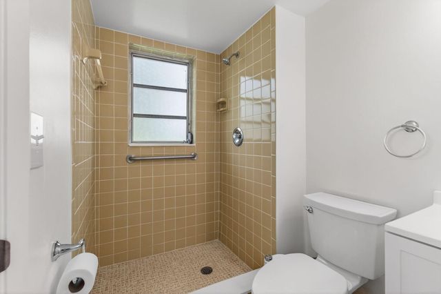 26 Abbey Lane 108, Delray Beach, FL 33446