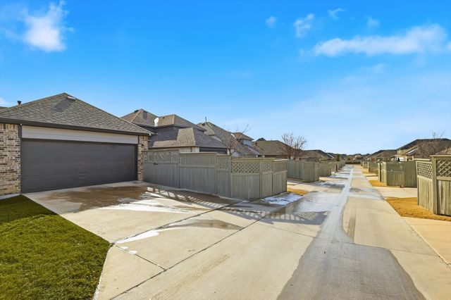 2320 Stella Lane, Northlake, TX 76247