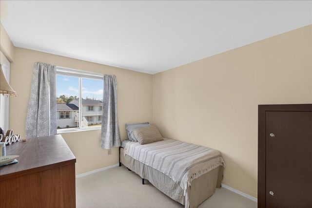 4950 Amberwood Lane, North Charleston, SC 29418