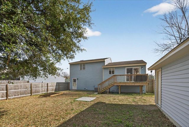 4950 Amberwood Lane, North Charleston, SC 29418