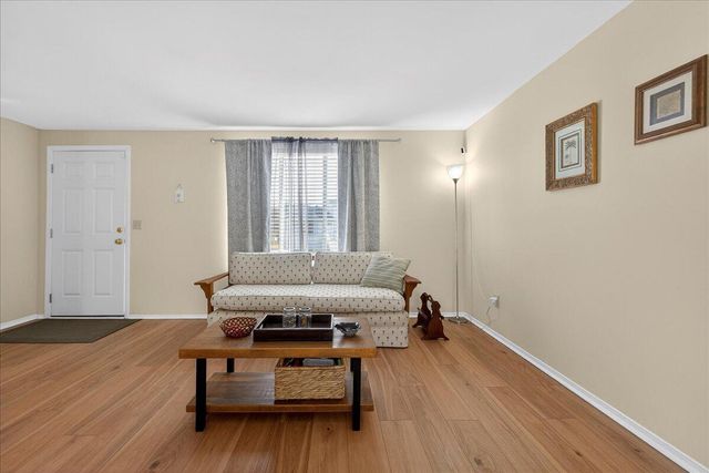 4950 Amberwood Lane, North Charleston, SC 29418