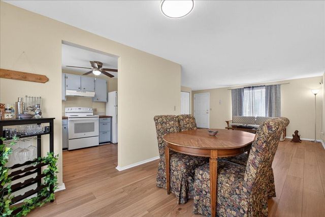 4950 Amberwood Lane, North Charleston, SC 29418