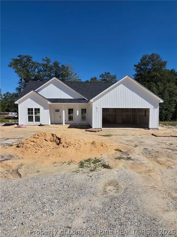 135 Barberry Road, Raeford, NC 28376