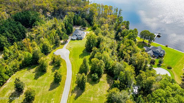 43d Eagles Nest Court, Hertford, NC 27944