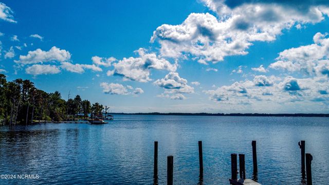 43d Eagles Nest Court, Hertford, NC 27944