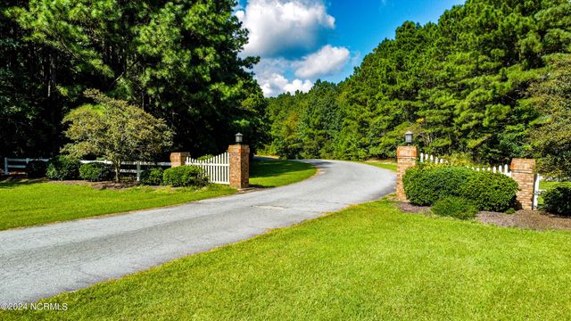 43d Eagles Nest Court, Hertford, NC 27944