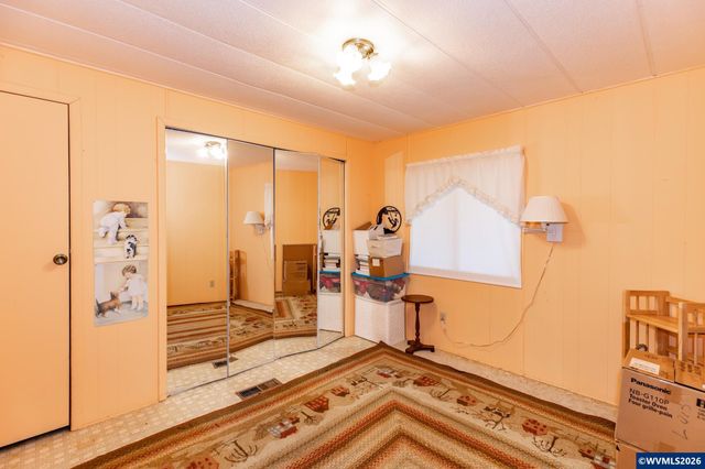 29373 Santiam Terrace Rd, Lebanon, OR 97355