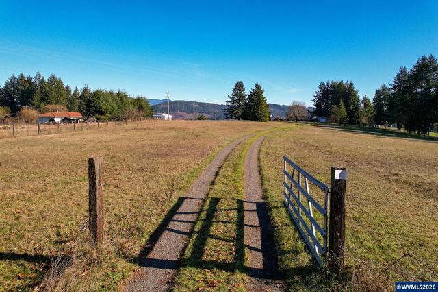 29373 Santiam Terrace Rd, Lebanon, OR 97355