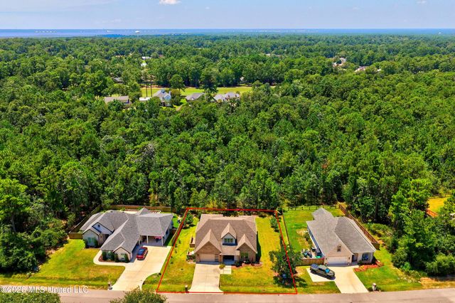 7523 Crooked Stick Drive, Diamondhead, MS 39525