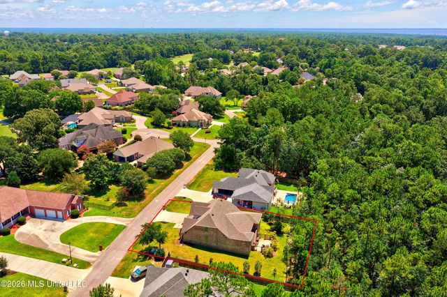 7523 Crooked Stick Drive, Diamondhead, MS 39525