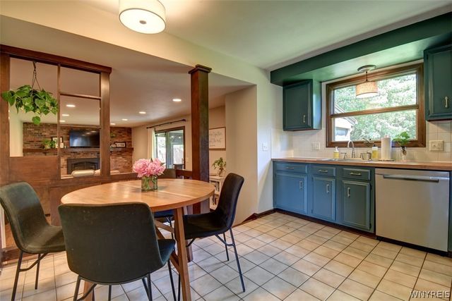 225 Rockdale Drive, Amherst, NY 14228