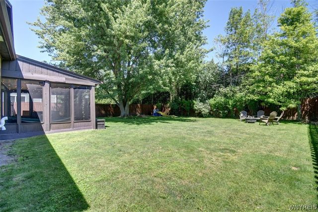 225 Rockdale Drive, Amherst, NY 14228