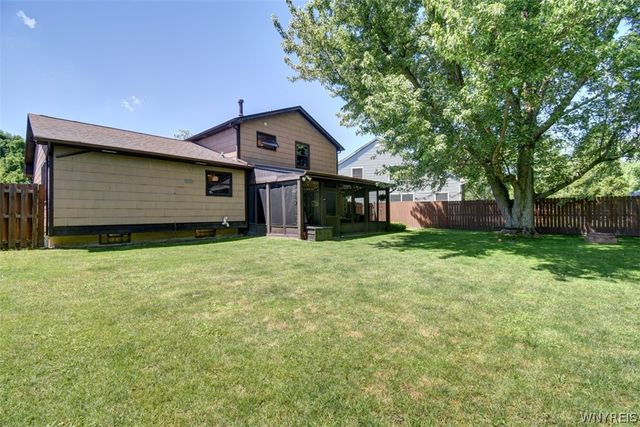 225 Rockdale Drive, Amherst, NY 14228