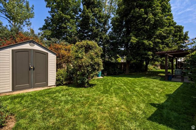 1915 E 1275 N, Layton, UT 84040