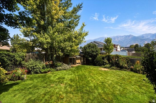 1915 E 1275 N, Layton, UT 84040