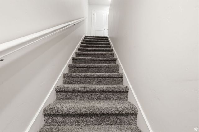 10646 S CAVE RUN LN, South Jordan, UT 84009