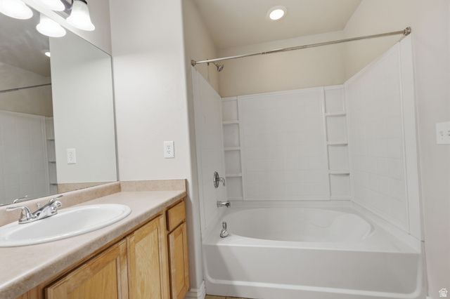 10646 S CAVE RUN LN, South Jordan, UT 84009