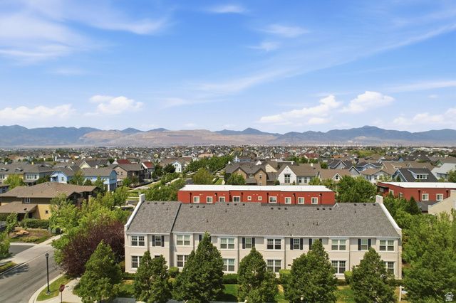 10646 S CAVE RUN LN, South Jordan, UT 84009