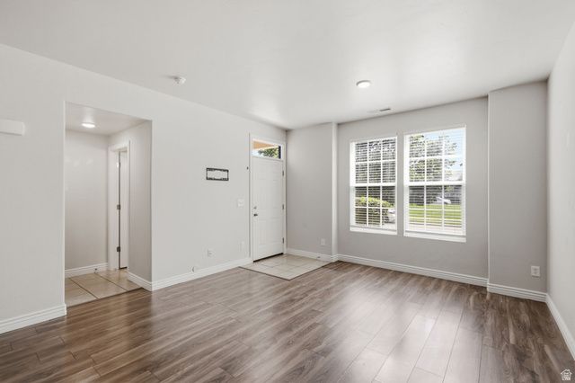 10646 S CAVE RUN LN, South Jordan, UT 84009