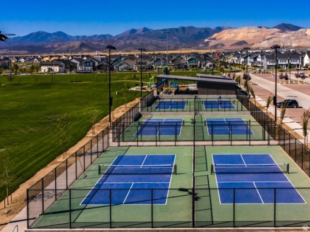 10646 S CAVE RUN LN, South Jordan, UT 84009