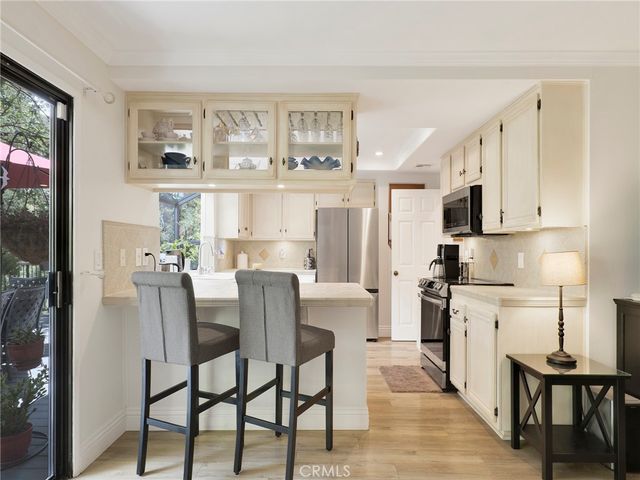 796 N Valley, Westlake Village, CA 91362