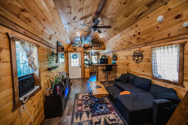 22 Randa Smith Road, Beattyville, KY 41311