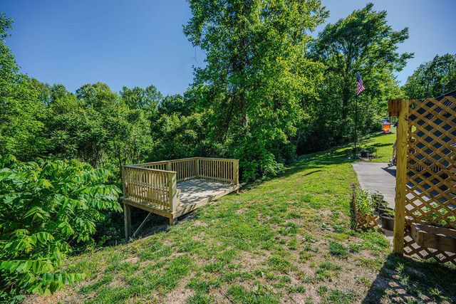 22 Randa Smith Road, Beattyville, KY 41311