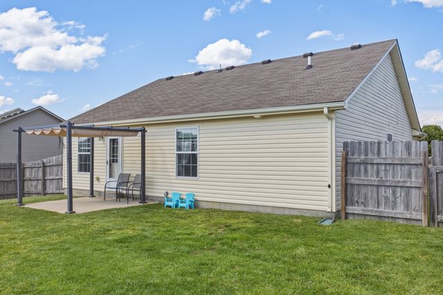 1005 Cedar Ridge Court, Lawrenceburg, KY 40342