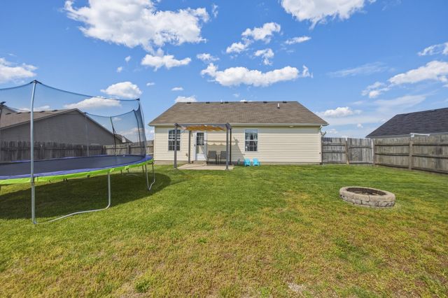 1005 Cedar Ridge Court, Lawrenceburg, KY 40342