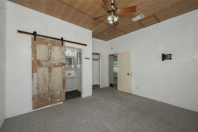 506 N Hill ST, Caldwell, TX 77836