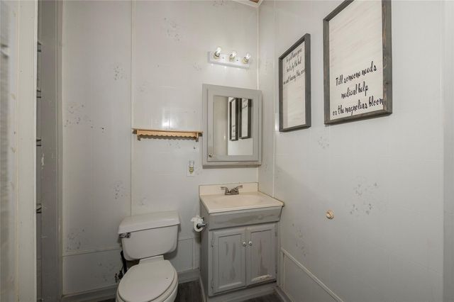 506 N Hill ST, Caldwell, TX 77836